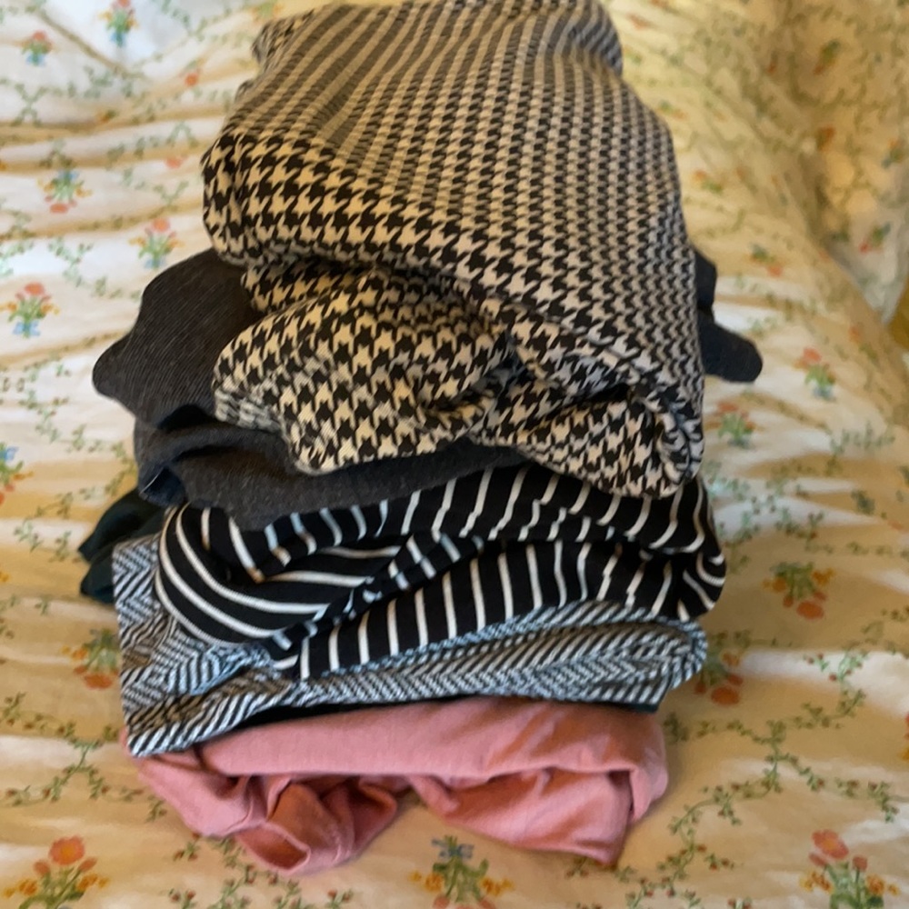 Bundle of 6: Uniqlo Heattech Shirt, Size M 🔥